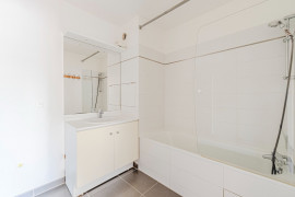 
                                                                                        Vente
                                                                                         Appartement 3 pièces avec loggia - Vélizy