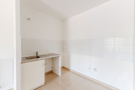 
                                                                                        Vente
                                                                                         Appartement 3 pièces avec loggia - Vélizy