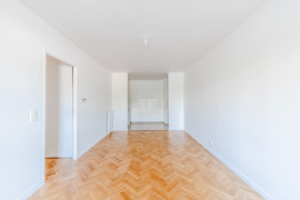 
                                                                                        Vente
                                                                                         Appartement 3 pièces avec loggia - Vélizy