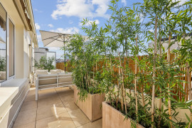 
                                                                                        Vente
                                                                                         Appartement 3 pièces avec terrasse - Dernier étage