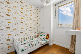 
                                                                                        Vente
                                                                                         Appartement 3 pièces avec terrasse - Dernier étage