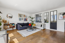 
                                                                                        Vente
                                                                                         Appartement 3 pièces avec terrasse - Dernier étage