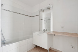 Vente
Appartement 3 pièces avec terrasse - Saint-Ouen