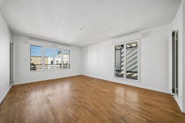 
                                                                                        Vente
                                                                                         Appartement 3 pièces avec terrasse - Suresnes