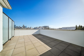 
                                                                                        Vente
                                                                                         Appartement 3 pièces avec terrasse - Suresnes