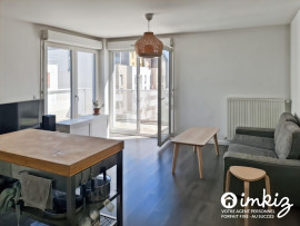 
                                                                                        Vente
                                                                                         Appartement 3 pièces - Balcon 13m²