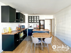 
                                                                                        Vente
                                                                                         Appartement 3 pièces, balcon et parking