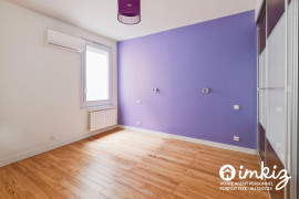 
                                                                                        Vente
                                                                                         Appartement 3 pièces Bordeaux aux Chartrons