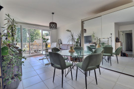 
                                                                                        Vente
                                                                                         Appartement - 3 pièces - Carbon-Blanc - 68 m²