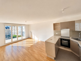 
                                                                                        Location
                                                                                         Appartement 3 Pièces Cité-Jardin avec Balcon