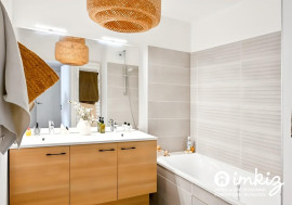 
                                                                                        Vente
                                                                                         Appartement 3 pièces de 68 m² avec balcon de 15 m²