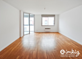 
                                                                                        Vente
                                                                                         Appartement 3 pièces de 93m² avec garage et loggia