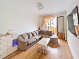 
                                                                                        Vente
                                                                                         Appartement 3 pièces Nice / Mont Boron