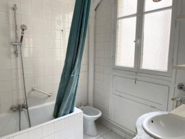 
                                                                                        Location
                                                                                         Appartement 3 pièces Paris 12 proche Bois