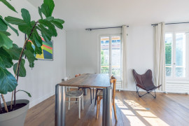 
                                                                                        Vente
                                                                                         Appartement 3 pièces - Paris 18