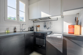 
                                                                                        Vente
                                                                                         Appartement 3 pièces - Paris 18