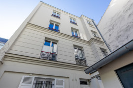 
                                                                                        Vente
                                                                                         Appartement 3 pièces - Paris 18