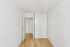 
                                                                                        Vente
                                                                                         Appartement 3 pièces - Paris 18