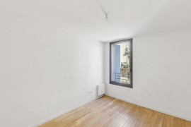
                                                                                        Vente
                                                                                         Appartement 3 pièces - Paris 18