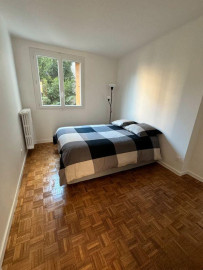
                                                                                        Location
                                                                                         Appartement 3 pièces refait à neuf meublé