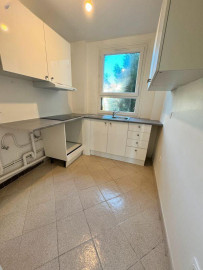 
                                                                                        Location
                                                                                         Appartement 3 pièces refait à neuf meublé