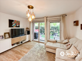 
                                                                                        Vente
                                                                                         Appartement 3 pièces rénové