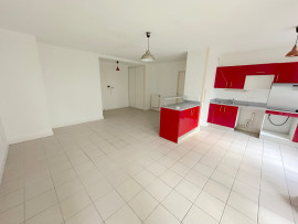 
                                                                                        Vente
                                                                                         Appartement 3 Pièces - Terrasse - Bassin à Flot