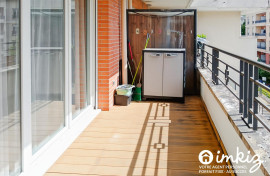 Vente
                                                                                Appartement 3 pièces, traversant, balcon, parking.