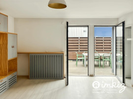 
                                                                                        Vente
                                                                                         Appartement 4 p.  grande terrasse vue Bassins