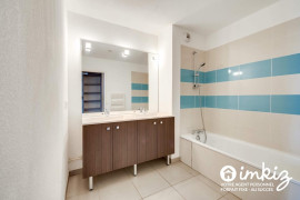 
                                                                                        Vente
                                                                                         Appartement 4 p.  grande terrasse vue Bassins