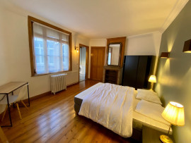 
                                                                                        Location
                                                                                         Appartement 3 chambres- 102m2 - Lille Centre