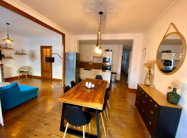 
                                                                                        Location
                                                                                         Appartement 3 chambres- 102m2 - Lille Centre