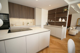 
                                                                                        Vente
                                                                                         Appartement  - 4 pièces  - 117.0 m²