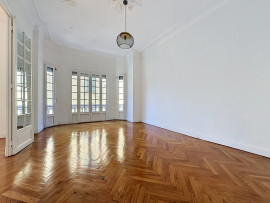 
                                                                                        Vente
                                                                                         Appartement  - 4 pièces  - 141.0 m²