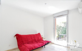 
                                                                                        Vente
                                                                                         Appartement 4 pièces 2 parkings jardin clos