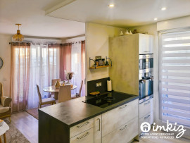 Vente
Appartement 4 pièces - 2 parkings - terrasse
