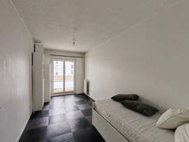 
                                                                                        Vente
                                                                                         Appartement 4 pièces