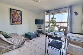 
                                                                                        Vente
                                                                                         Joli T4 Bordeaux - vue Pont d'Aquitaine