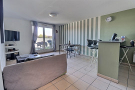 
                                                                                        Vente
                                                                                         Joli T4 Bordeaux - vue Pont d'Aquitaine