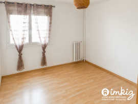 
                                                                                        Vente
                                                                                         Appartement 4 pièces