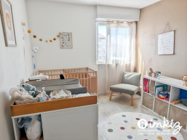 
                                                                                        Vente
                                                                                         Appartement 4 pièces 81m2