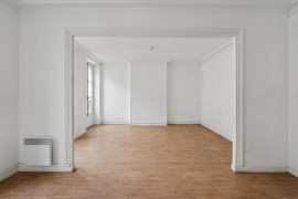 
                                                                                        Vente
                                                                                         Appartement 4 pièces à rénover - Paris 8e