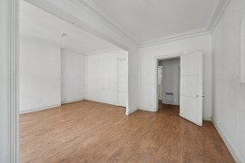 
                                                                                        Vente
                                                                                         Appartement 4 pièces à rénover - Paris 8e