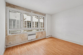 
                                                                                        Vente
                                                                                         Appartement 4 pièces à rénover - Paris 8e