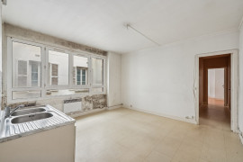 
                                                                                        Vente
                                                                                         Appartement 4 pièces à rénover - Paris 8e