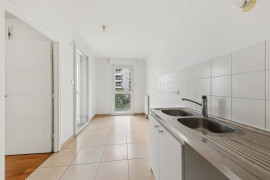 
                                                                                        Vente
                                                                                         Appartement 4 pièces avec balcon + Parking