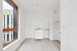 Vente
Appartement 4 pièces avec balcon - Saint-Ouen