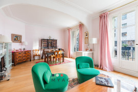 
                                                                                        Vente
                                                                                         Appartement 4 pièces – charme de l’ancien