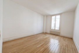 
                                                                                        Location
                                                                                         Appartement 4 pièces de 85,22m² à la Mairie