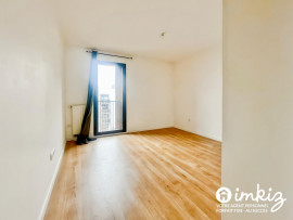Vente
Appartement 4 pièces, immeuble BBC 2013, balcon